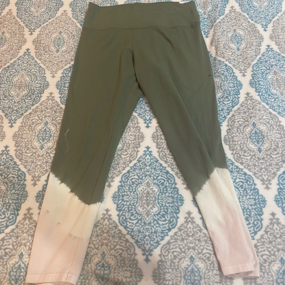 AERIE LEGGINGS TIE DYE SIZE XL!!